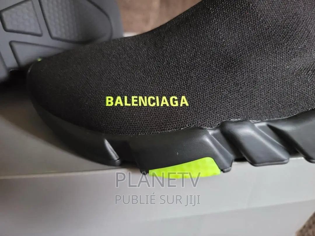 Balenciaga Disponible