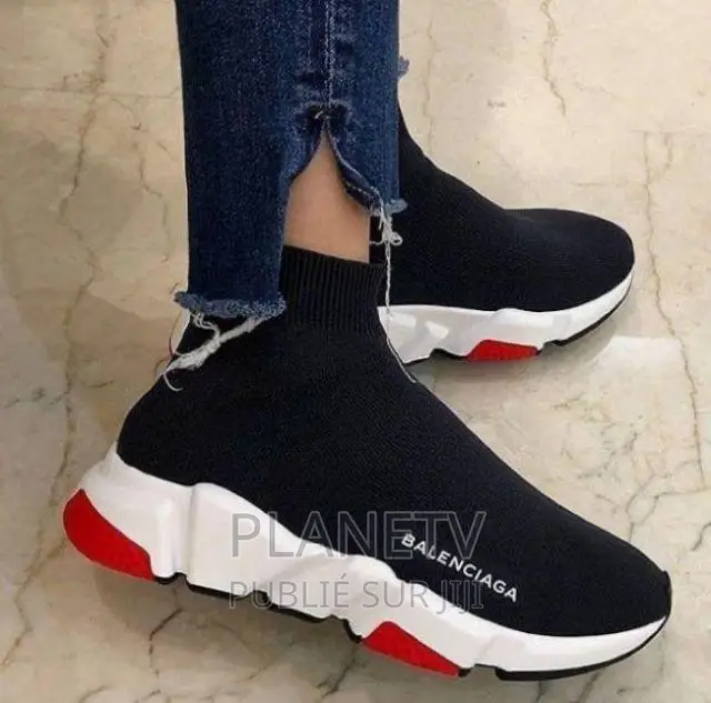Balenciaga Disponible