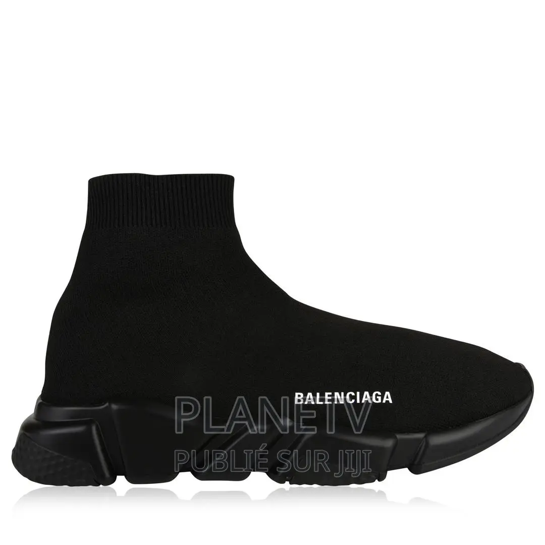 Balenciaga Disponible