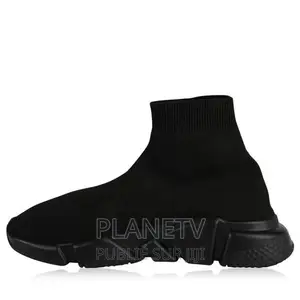 Balenciaga Disponible