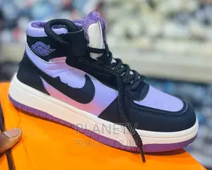 Chaussures Nike Très Jolie Disponible