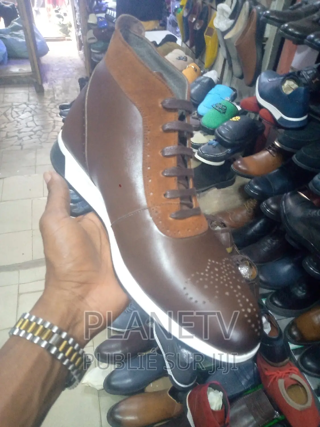 Berlutti en Cuir Original Disponible