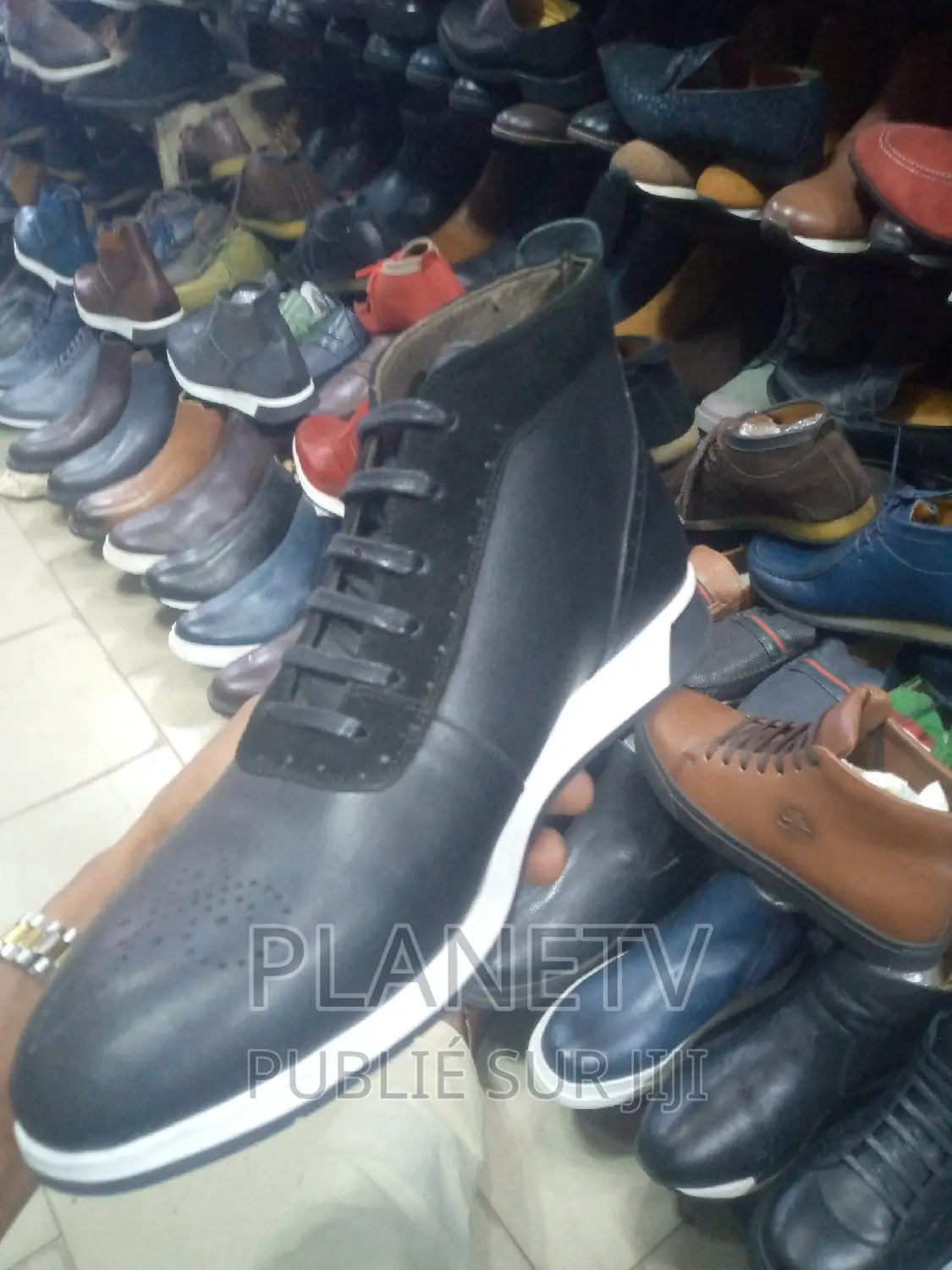 Berlutti en Cuir Original Disponible