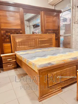 Photo - Li 3 Palace Camode Disponible