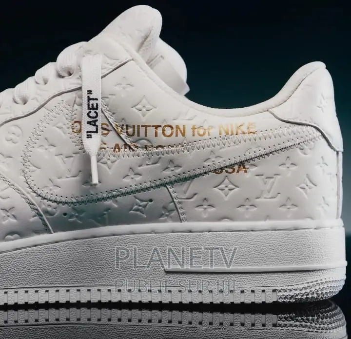 Chaussures Louis Vuitton Original Disponible