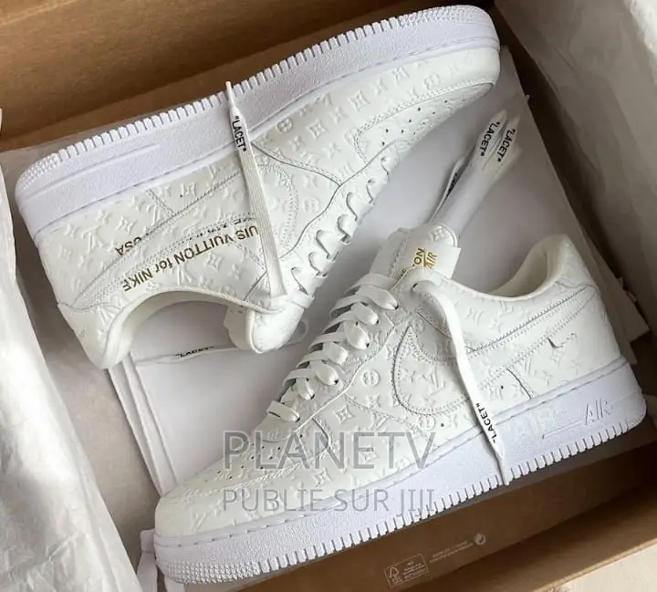 Chaussures Louis Vuitton Original Disponible