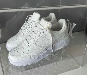 Chaussures Louis Vuitton Original Disponible