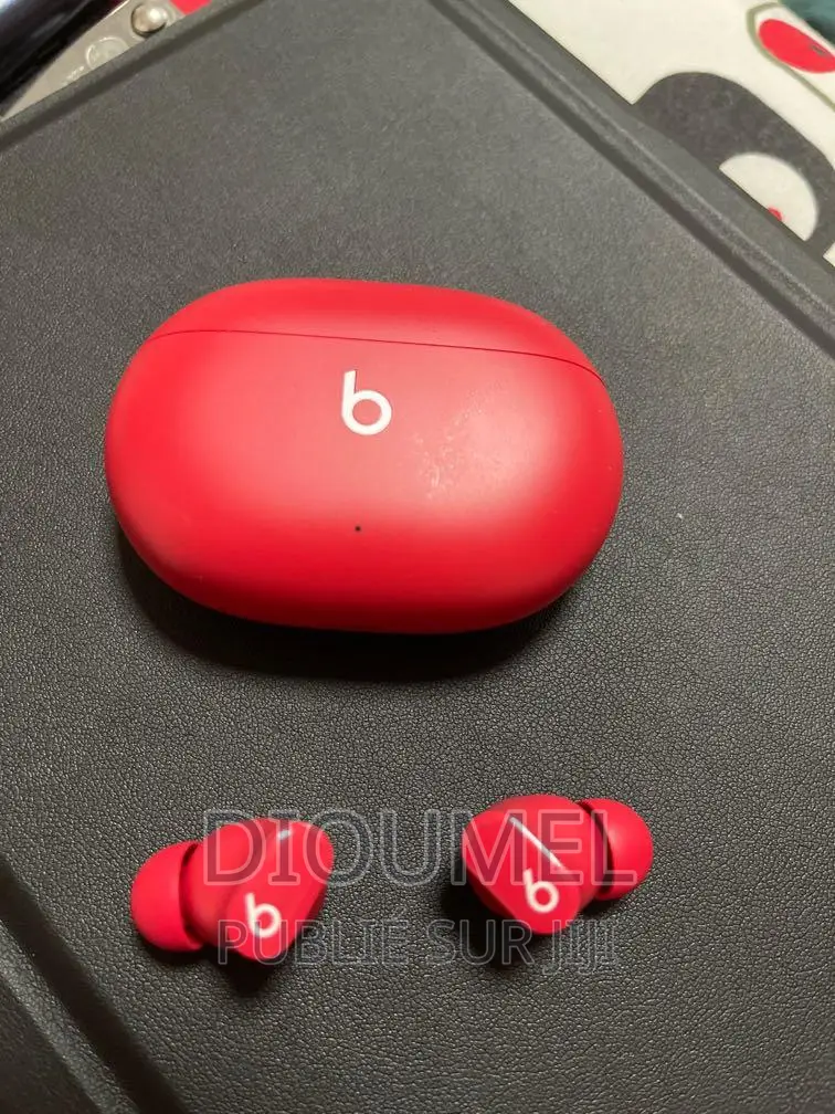 Beats Studio Buds