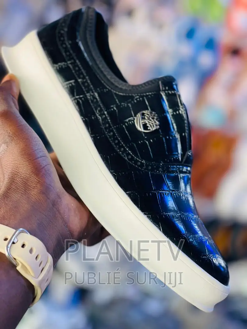 Chaussures Mocassins en Cuir Disponible GFS