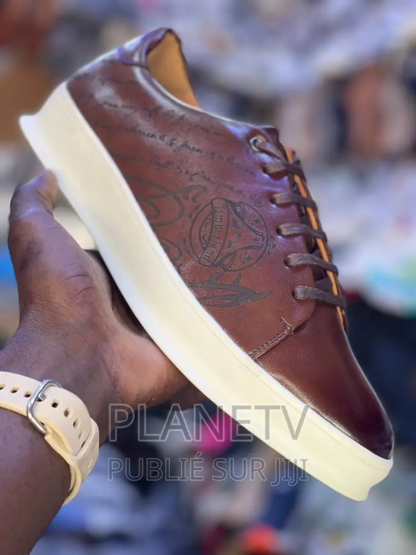 Chaussures Mocassins en Cuir Disponible GFS