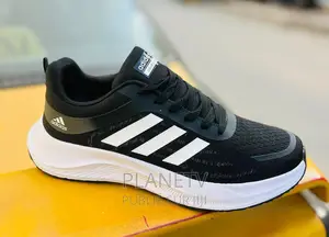 Photo - Chaussures De Truning Disponible TDS