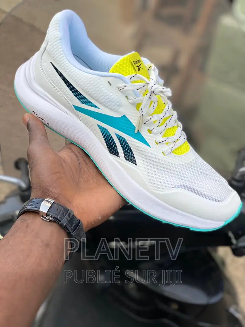 Chaussures Très Jolie Disponible