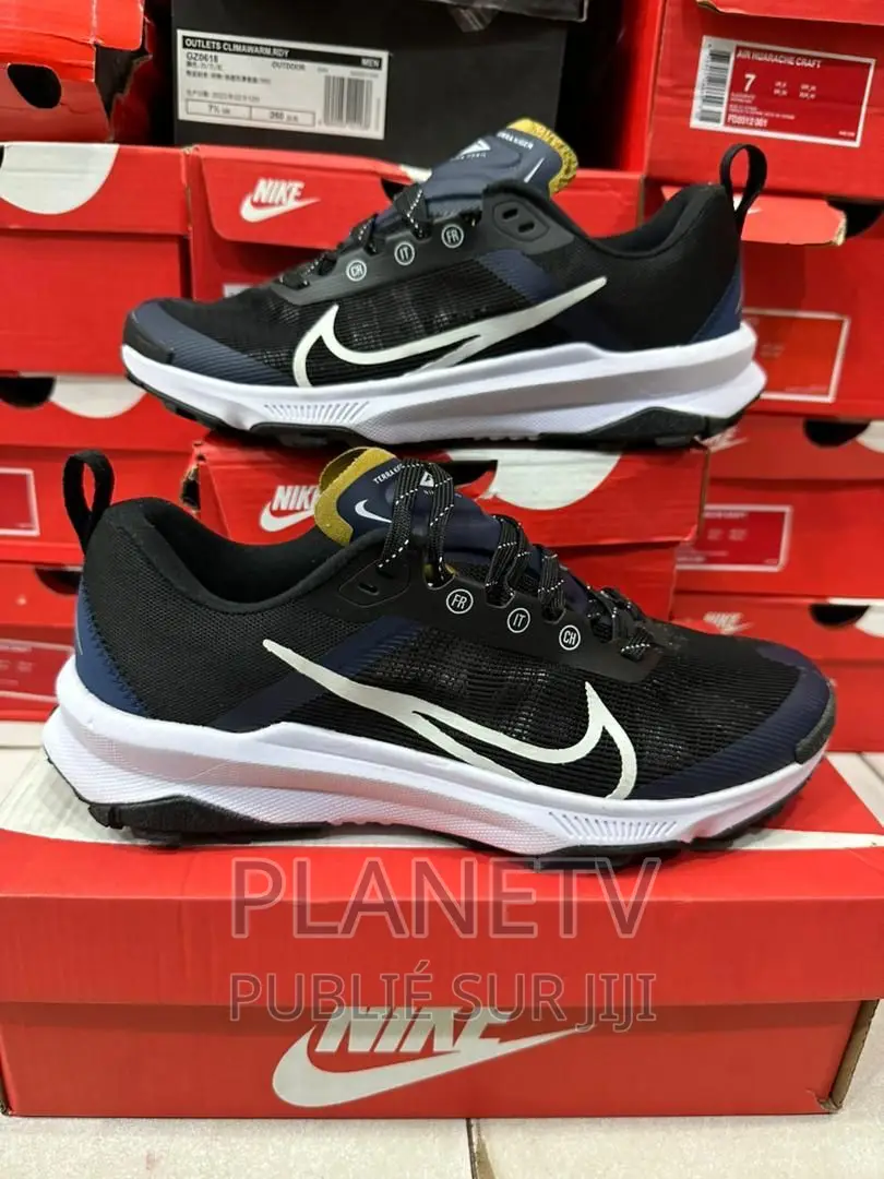 Chaussures Nike Très Jolies Disponible Md