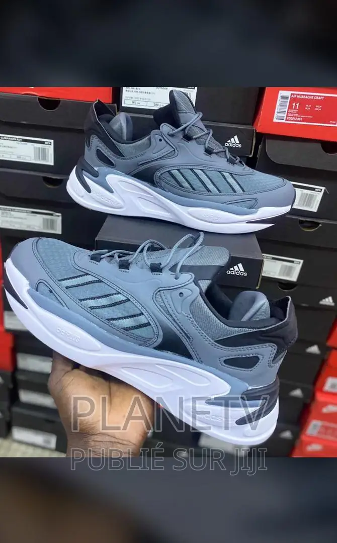 Chaussures Adidas Très Jolie Disponible Md