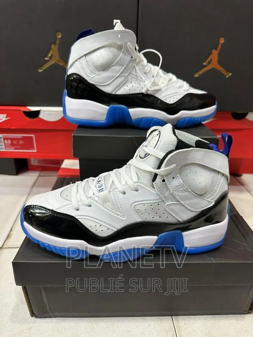 Chaussures Basket Très Jolies Disponible Md