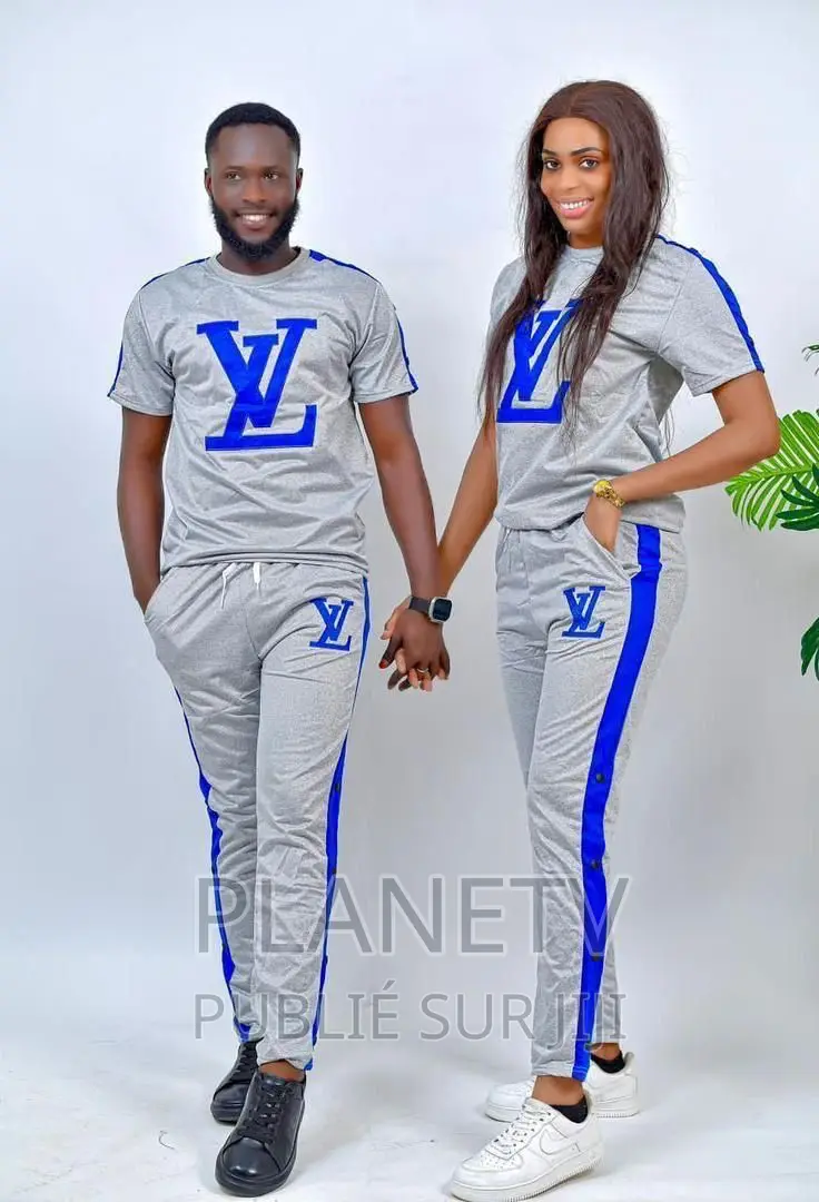 Ensemble Très Jolie Disponible Kb