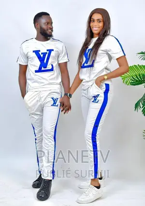 Ensemble Très Jolie Disponible Kb