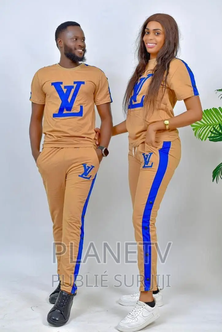 Ensemble Très Jolie Disponible Kb