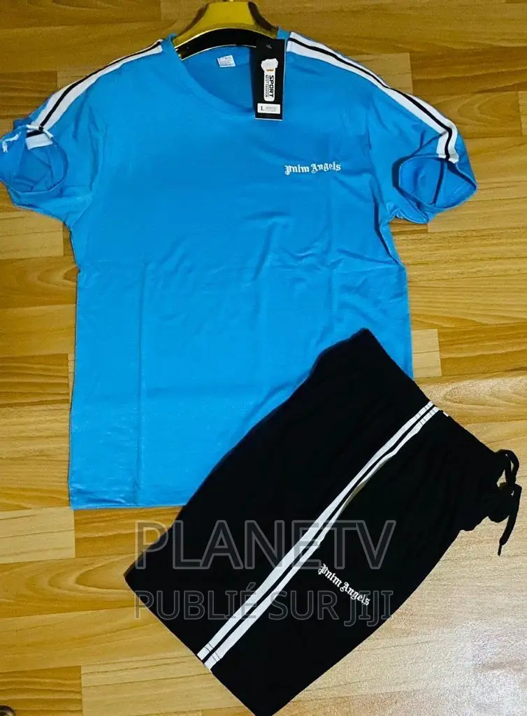 Ensemble Très Jolie Disponible Kb