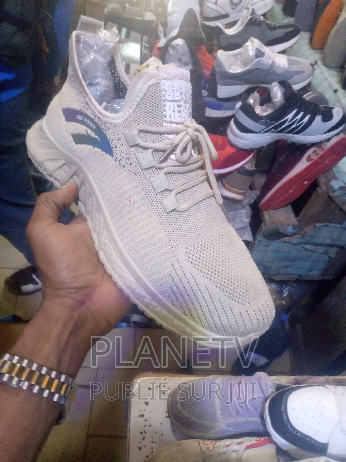 Chaussures Trening Disponible