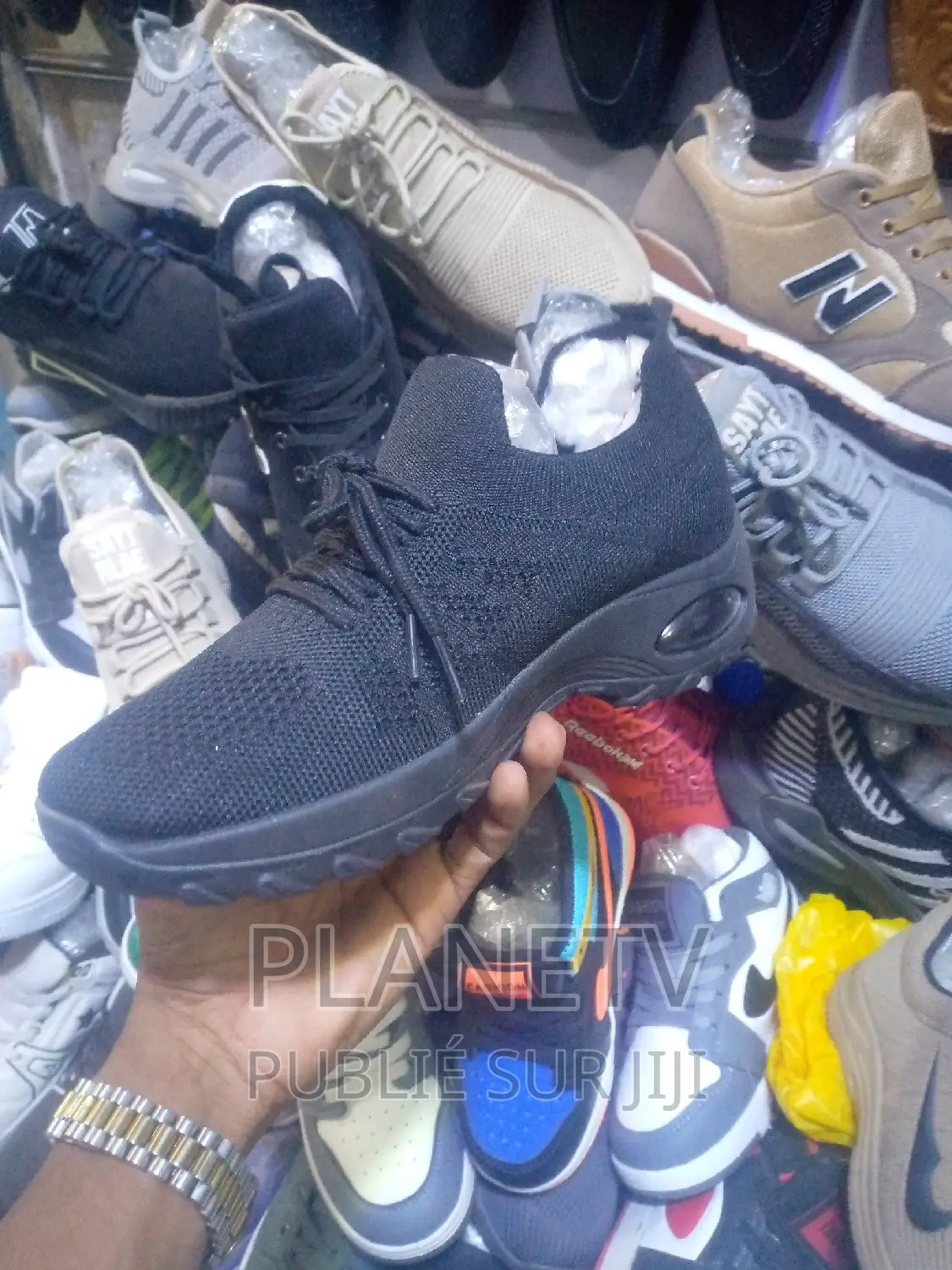 Chaussures Trening Disponible