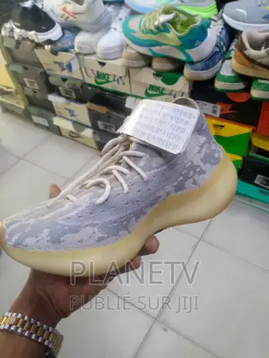 Chaussures Très Jolie Disponible