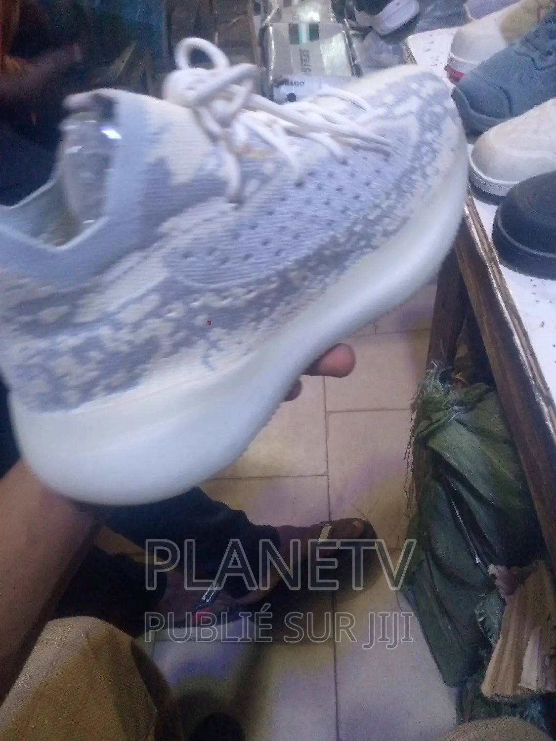 Chaussures Très Jolie Disponible