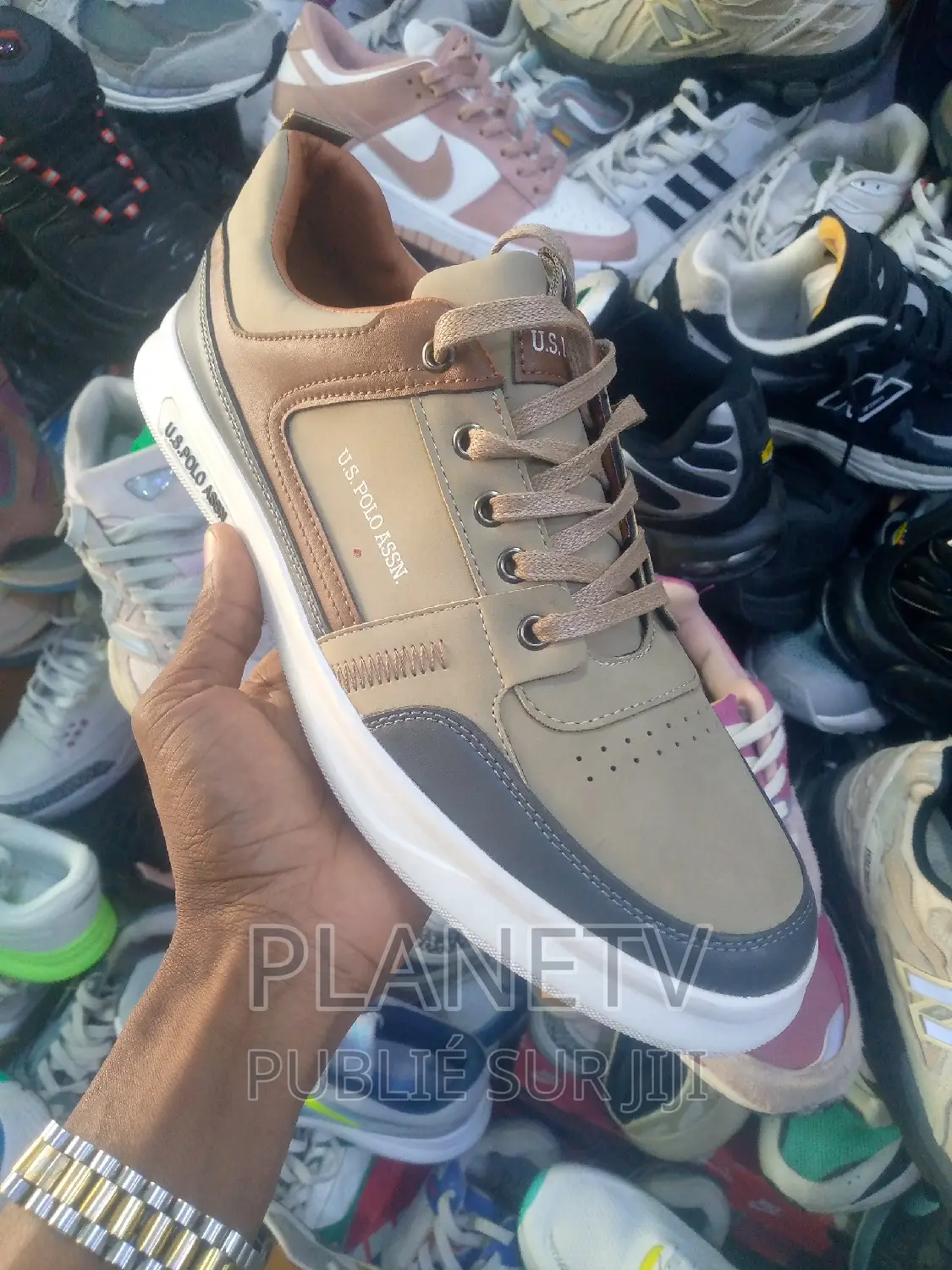 Chaussures Très Jolie Disponible