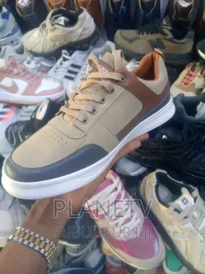 Chaussures Très Jolie Disponible