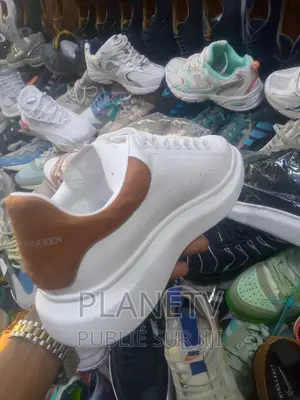 Chaussures Très Jolie Disponible Gf