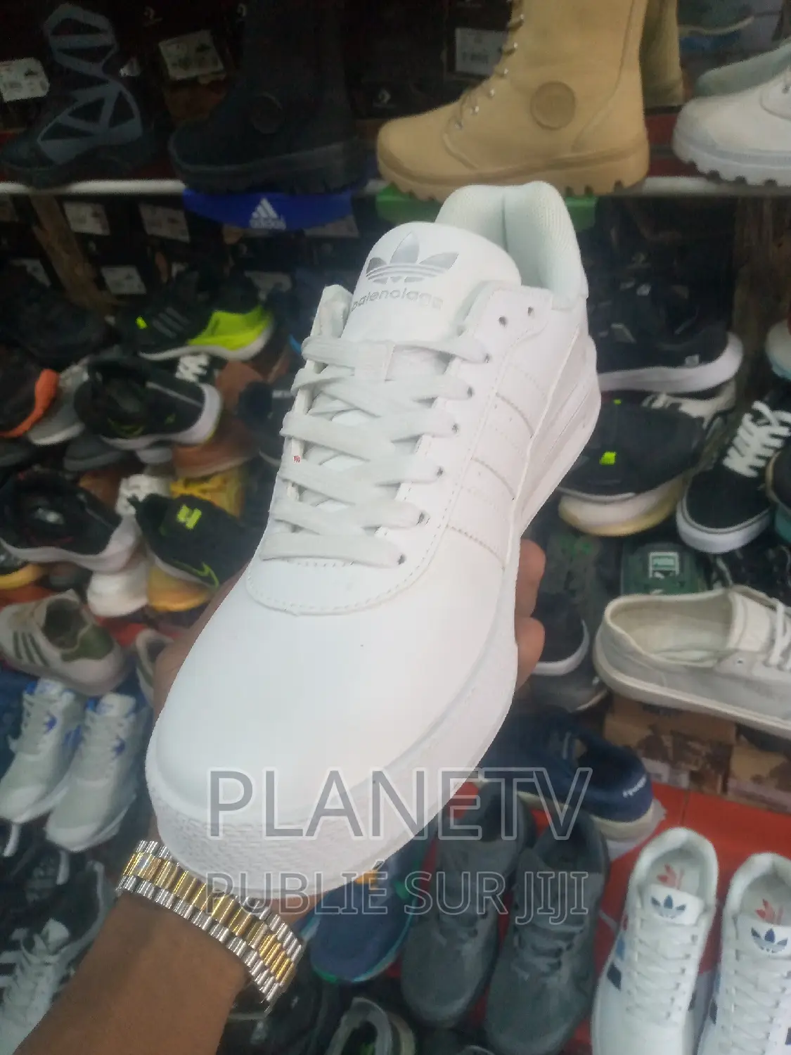 Chaussures Très Jolie Disponible M