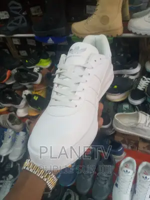 Chaussures Très Jolie Disponible M