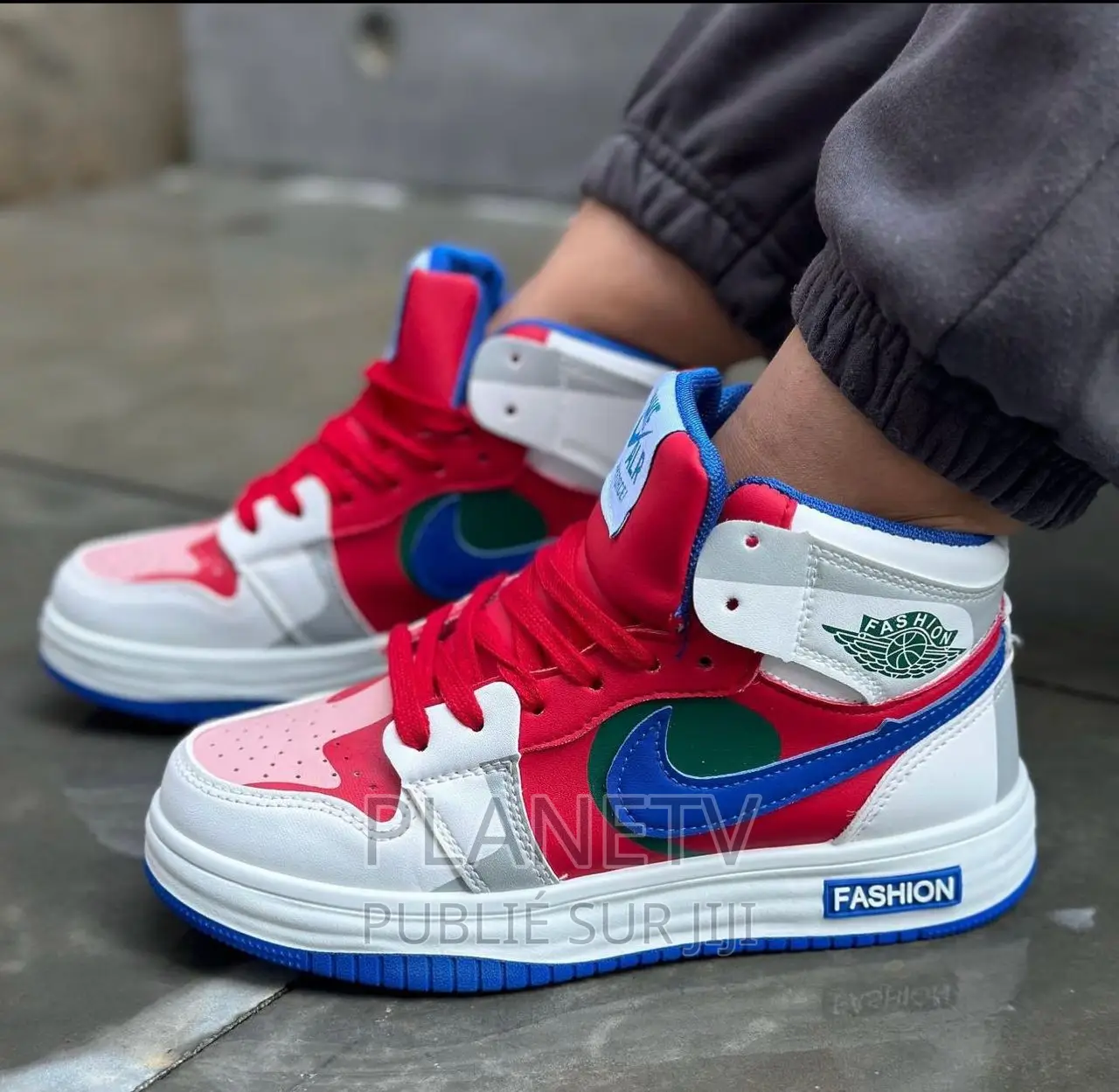 Basket Nike Très Original Disponible F