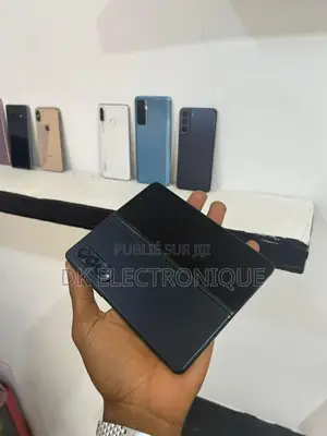Photo - Samsung Galaxy Z Fold 3 256 GB Noir