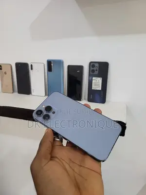 Photo - Apple iPhone 13 Pro Max 128 GB Bleu