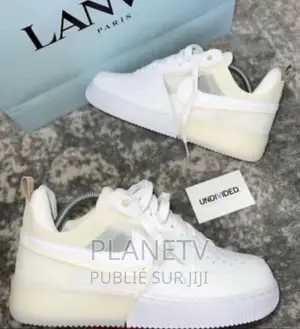 Photo - Chaussures Très Original Disponible TDS