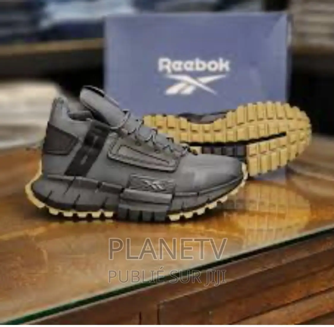 Reebok Très Original Disponible TDS