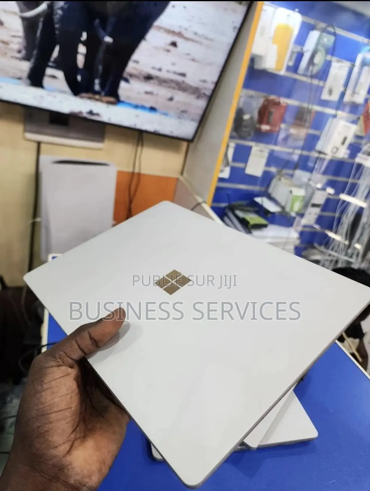 New Microsoft Surface Laptop 2 16GB Intel Core I7 SSD 512GB