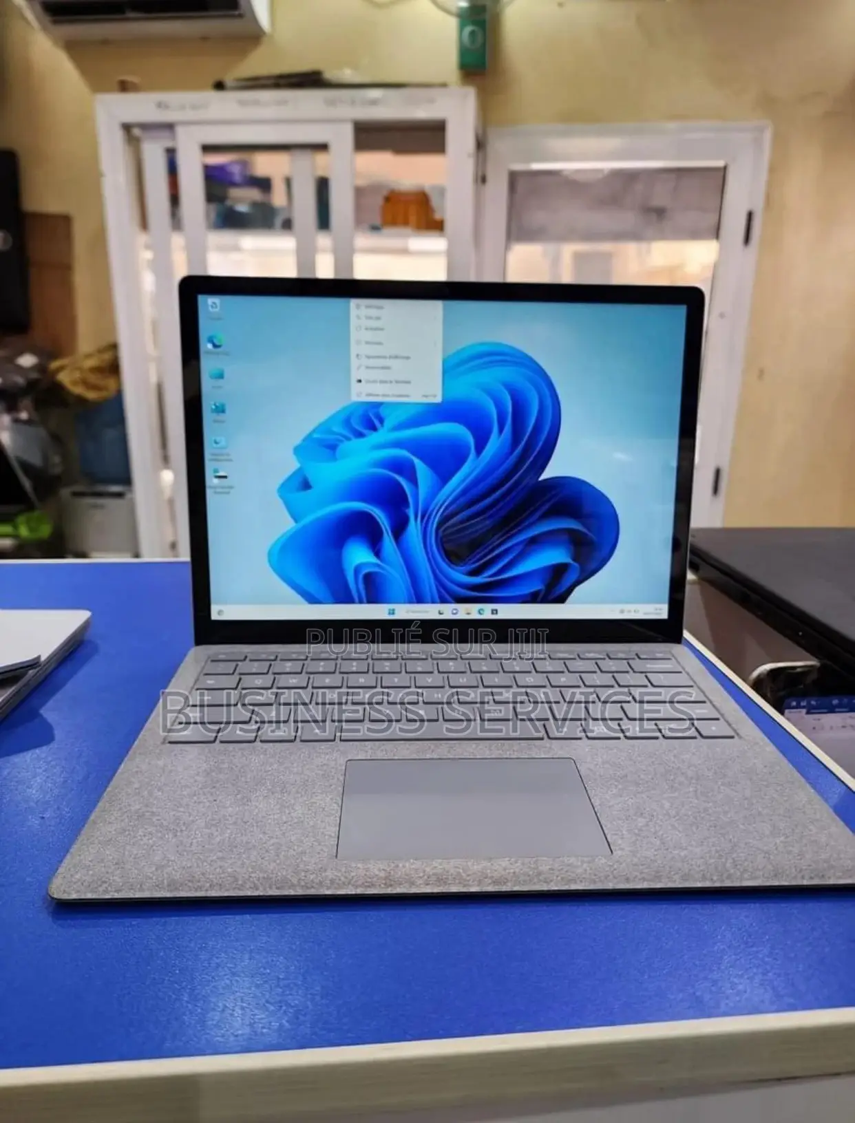 New Microsoft Surface Laptop 2 16GB Intel Core I7 SSD 512GB