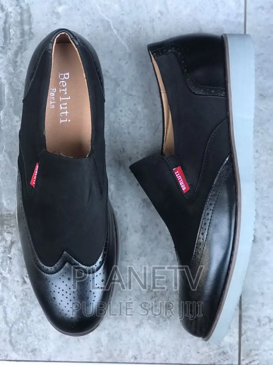 Chaussures Très Jolie Disponible Cf