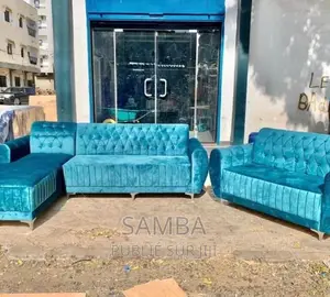 Photo - Angle Capitonnage Tout Couleur Disponible Et Sur Commande