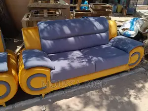 Salon Disponible Sur Commande