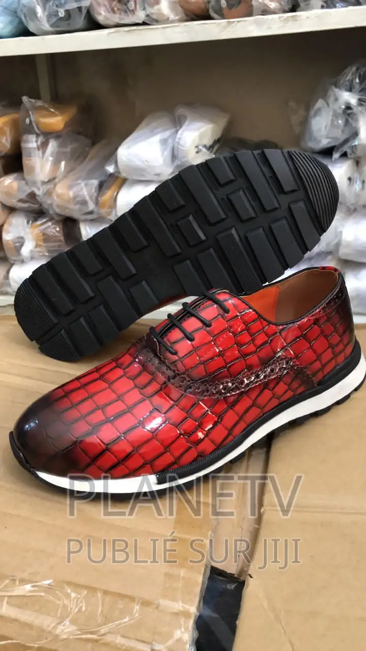 Chaussures en Cuir Disponible Nv