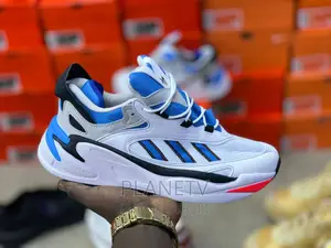 Photo - Chaussures Très Jolie Disponible Nv