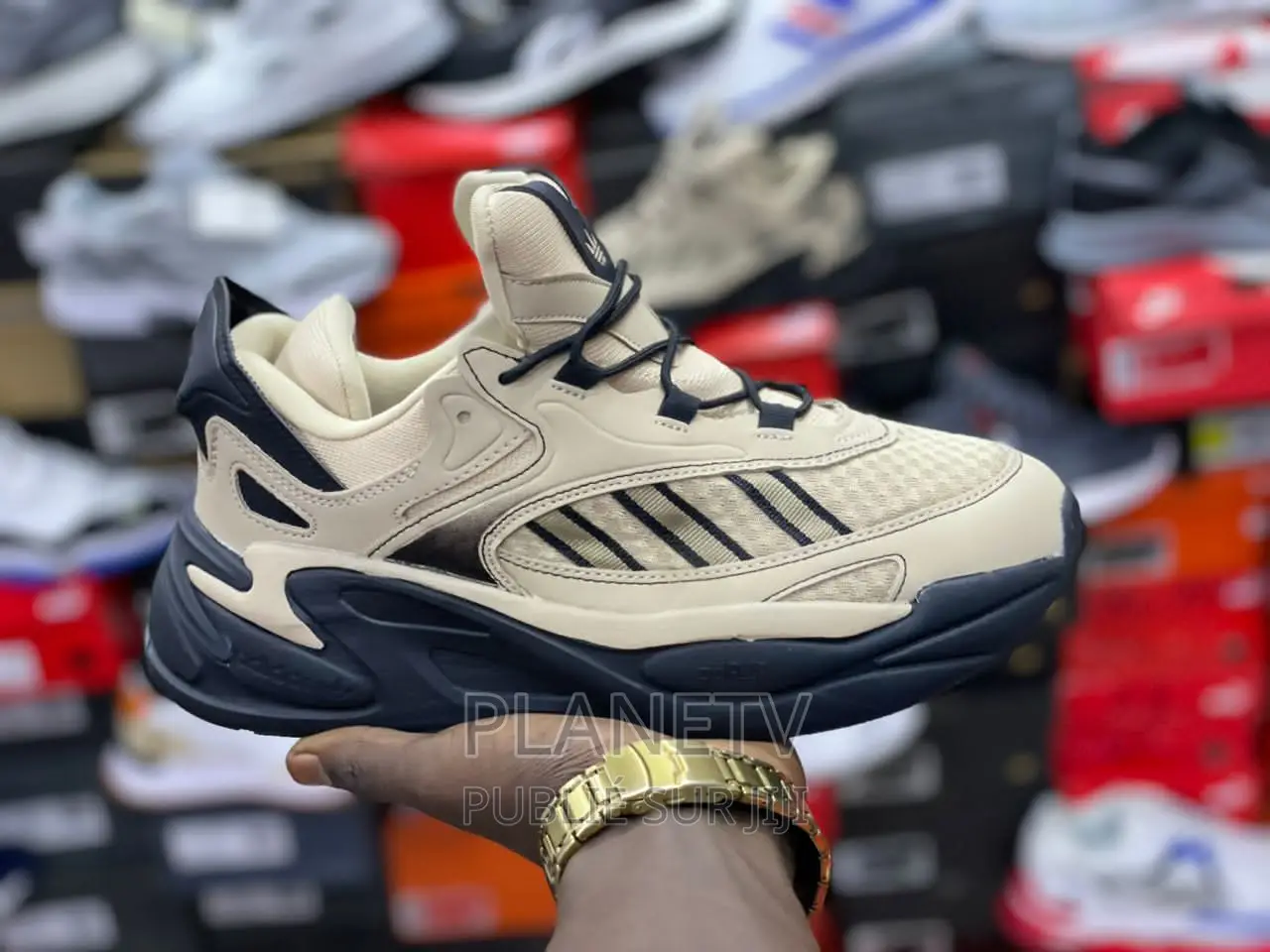 Chaussures Très Jolie Disponible Nv