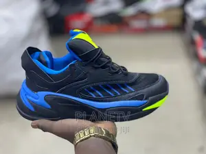 Chaussures Très Jolie Disponible Nv