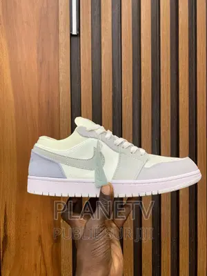 Chaussures Nike Très Jolies Disponible Cf