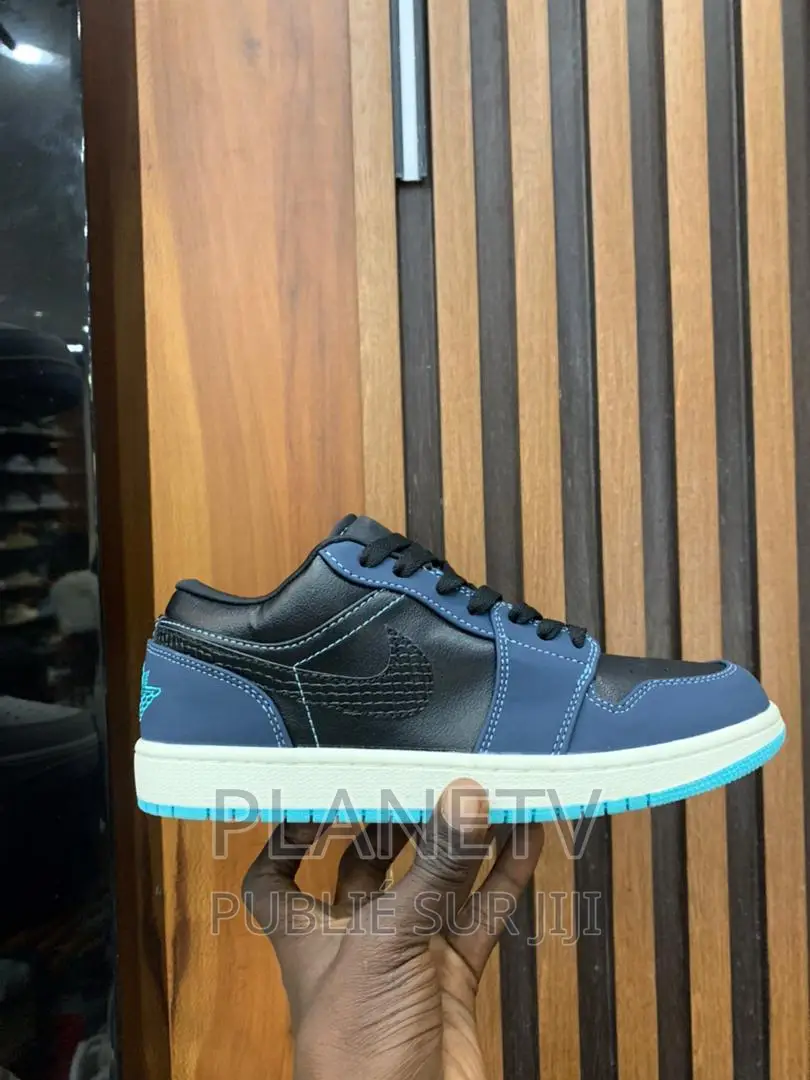 Chaussures Nike Très Jolies Disponible Cf