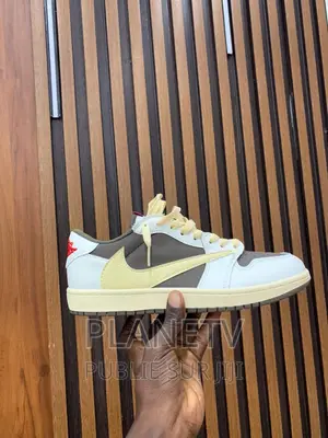 Chaussures Nike Très Jolies Disponible Cf