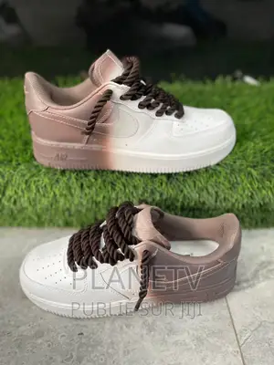 Chaussures Très Jolie Disponible TDS